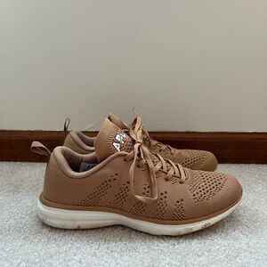 LIKE NEW APL Women's TechLoom Pro Tan Ivory Sneakers